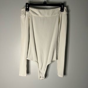 Hollister white off the shoulder bodysuit: women’s medium.